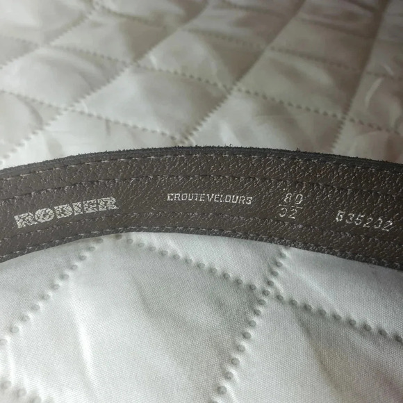 Vtg,Rodier Brown Suede/Leather Womans Belt with large Metal Buckle Size 34 1/2. - Picture 4 of 7